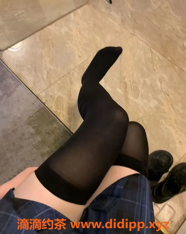 常州楼凤-武进小小涵，165高90重，陪浴、调情服务