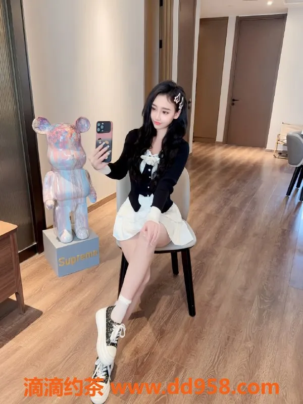 无锡楼凤-惠山区童小巧，身高163，肤白貌美，服务多样