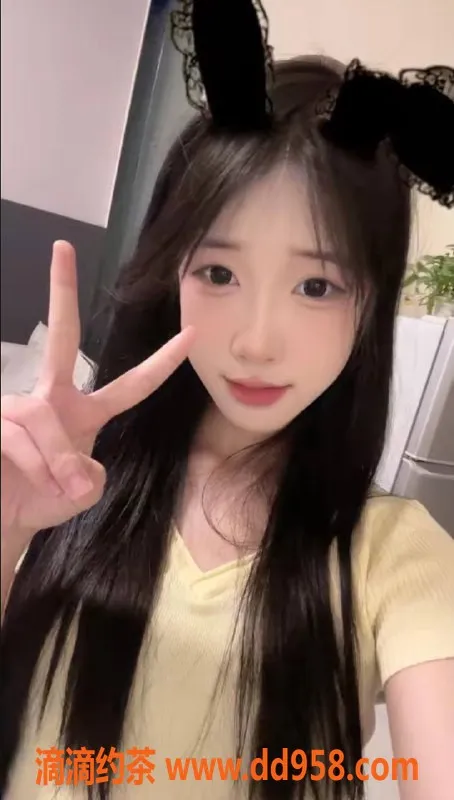 惠州楼凤-惠州小悦：18岁A罩杯，陪洗服务仅需550元