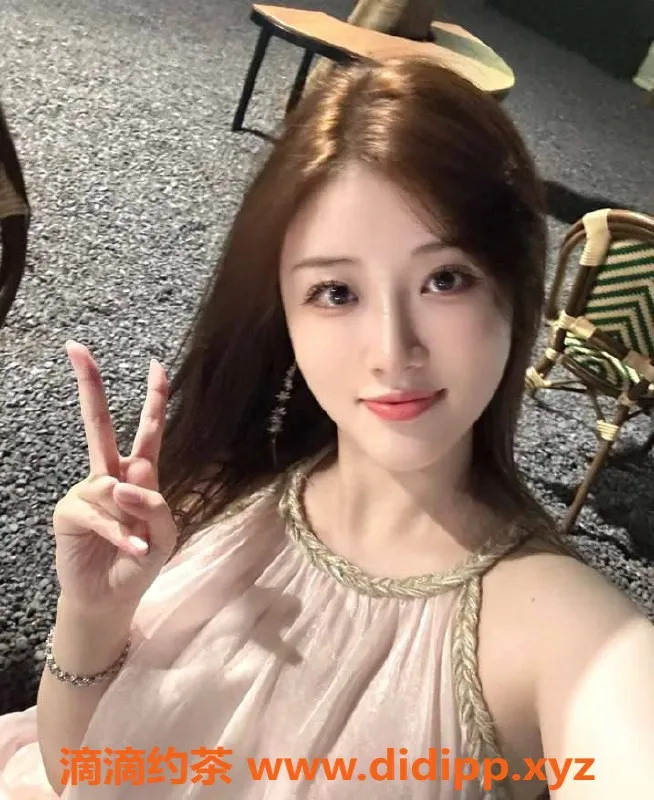 乌鲁木齐楼凤-173cm、45kg、C罩杯，纯天然美女约会