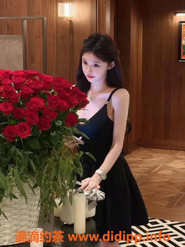 青岛楼凤-青岛市北区兼职洗吹座，丝袜情趣制服随心选