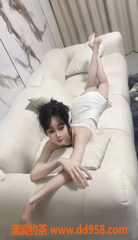 扬州楼凤-扬州邗江嫩妹钱钱，颜值与服务兼具