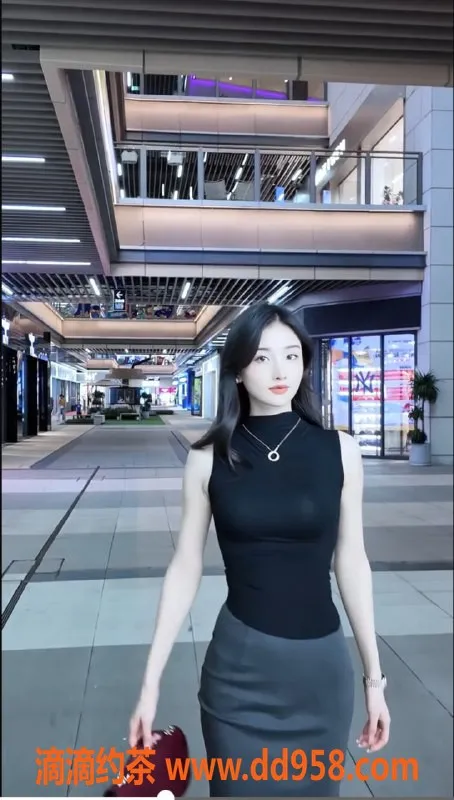 无锡楼凤-新吴区王漫妮，高颜值丝袜制服诱惑