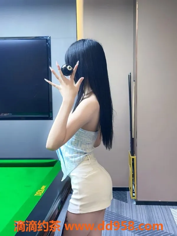 无锡楼凤-梁溪区小西西，165cm，45kg，高颜值陪浴服务