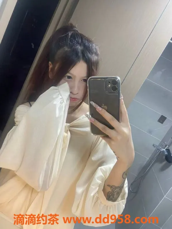 无锡楼凤-惠山区高颜值子沐，165cm，45kg，陪浴服务