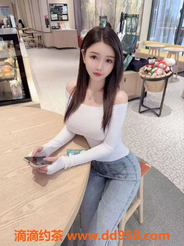 扬州楼凤-扬州邗江小九，白皮肤、身材棒，评分9.66