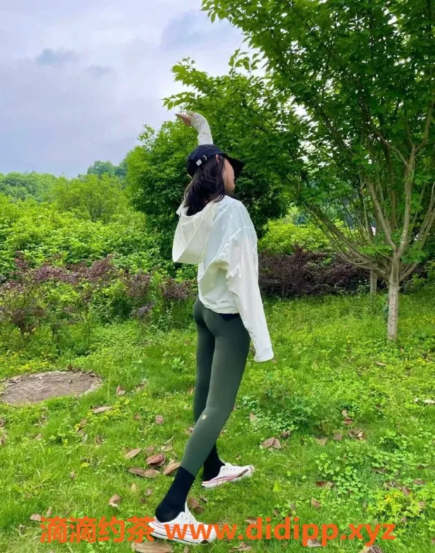 杭州上门服务-拱墅区嫩妹琪琪，172CM，94斤，清纯温柔