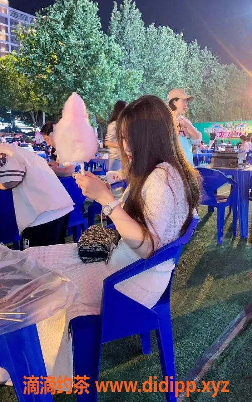 北京楼凤-三里屯嫩妹酥酥，内衣批发15Z起