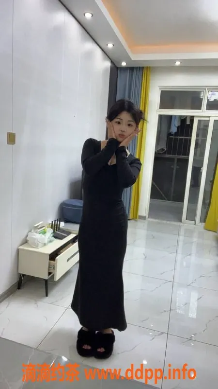 成都楼凤-武侯区萌妹小天，18岁童颜巨乳诱惑