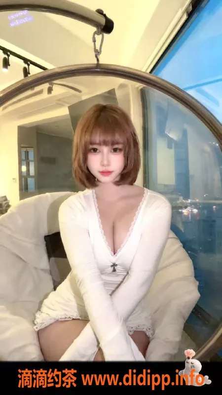 成都楼凤-武侯区乔儿，颜值与女友感兼备