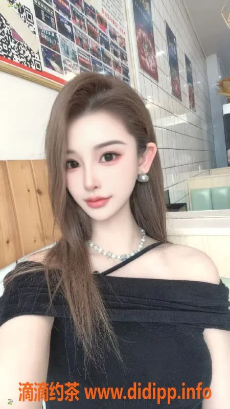 南昌楼凤-西湖秋词，23岁B罩杯，48斤御姐服务超棒！