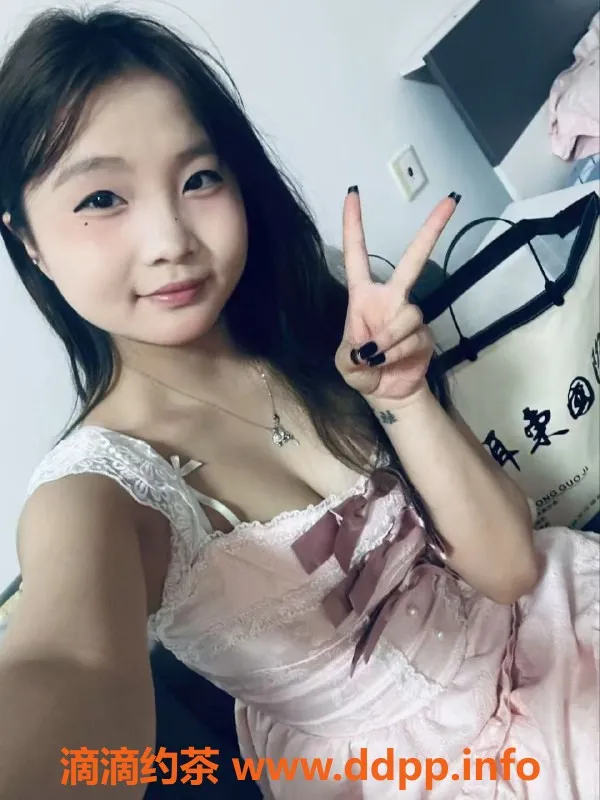 中山上门服务-中山三乡18岁小姐，800元一次，真人真图