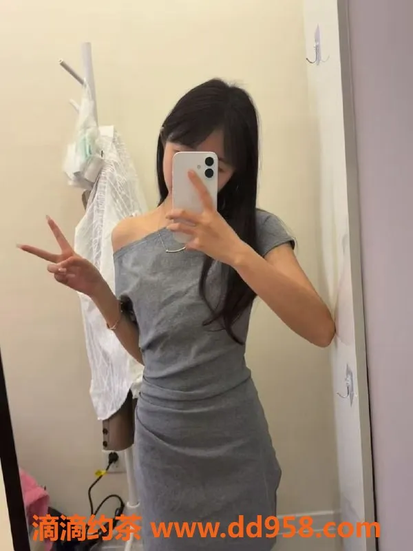 成都楼凤-成华区17岁粉嫩川妹子，70斤A罩杯，服务态度佳