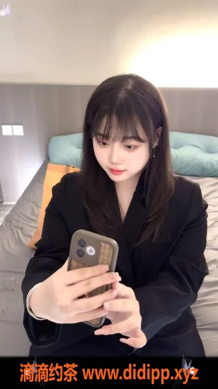 南昌楼凤资源信息,西湖嫩妹杨玉环，160cm 60kg 18岁，服务多样