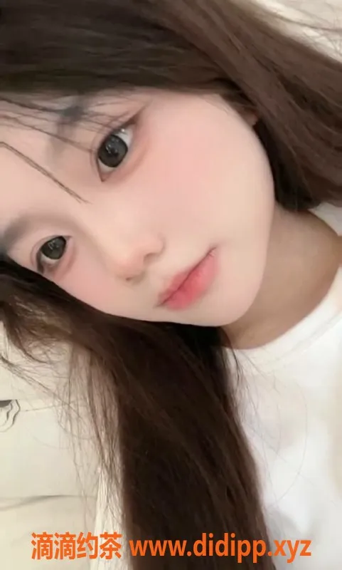 珠海楼凤-拱北晨晨，162cm身高，清纯诱惑