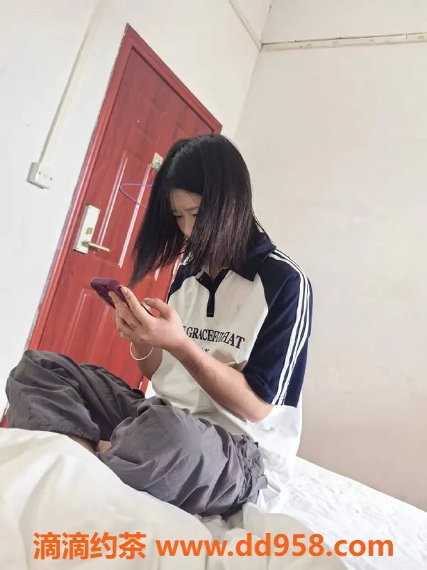 中山楼凤资源信息,中山18岁美眉，350快餐、450洗吹服务等你来体验