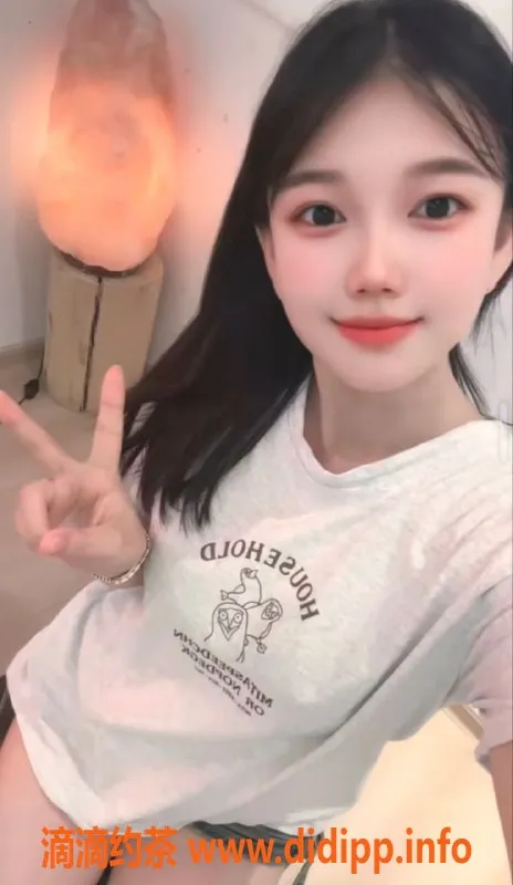 中山楼凤-顺德大良四位美女，300元快餐，400元洗吹做