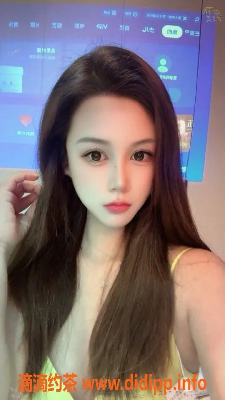 温州楼凤-温州小猫，164cm身高，34C胸围，46.5kg体重