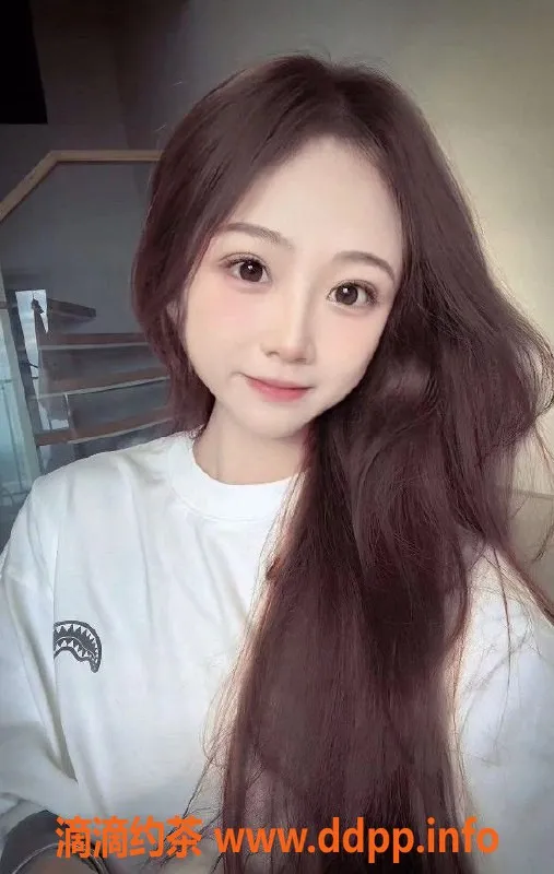 常州楼凤-武进范范，165cm嫩妹，600元起服务