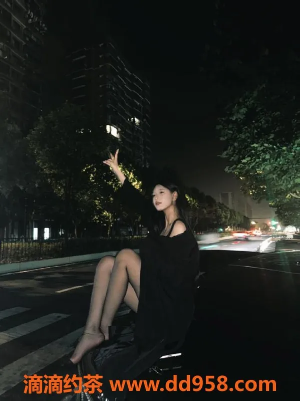 台州楼凤-金华来来，170cm B+围，600元起享受服务