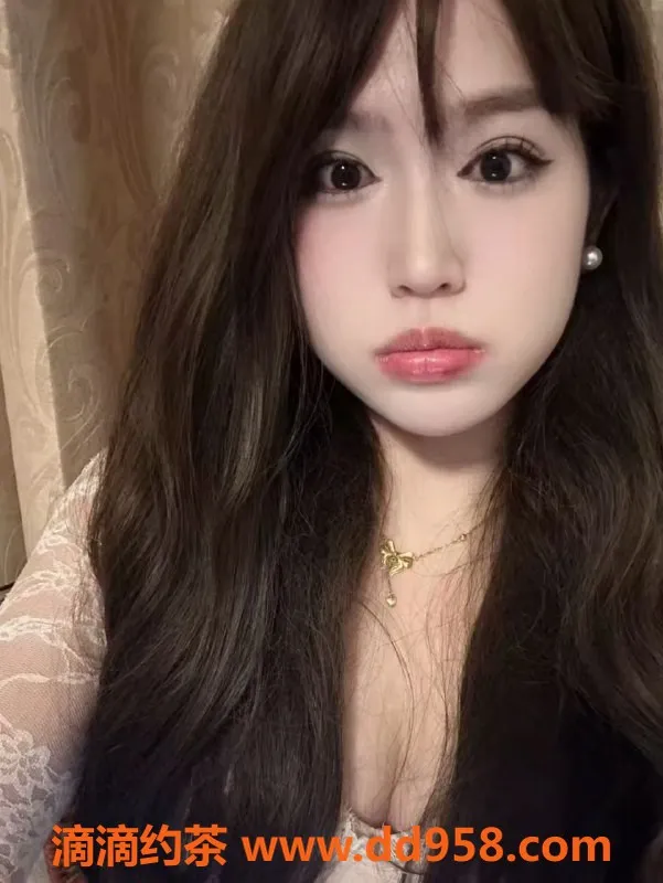 中山楼凤-中山东区19岁美女，服务价低至300元