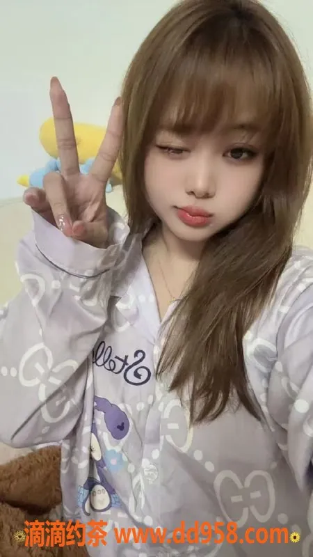 中山楼凤-江门江海3位性感美女，快餐300，洗吹400