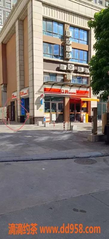 中山楼凤-坦背2位小姐，洗吹做优惠价450！