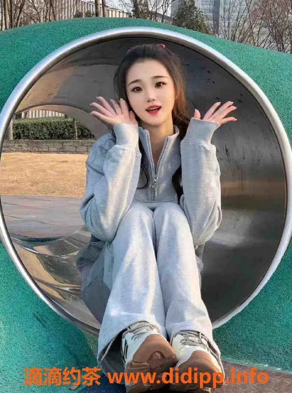 上海楼凤-宝三琪儿，1.63身高，45kg，69服务低价体验