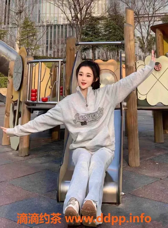 上海楼凤-宝三琪儿，1.63身高，45kg，69服务低价体验