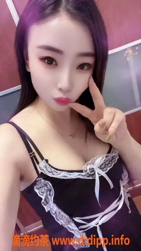 中山楼凤-顺德乐从两位美女，快餐300元，洗吹做400元