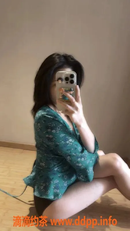 上海楼凤-普陀晓彤姐妹双飞，高性价比享受体验