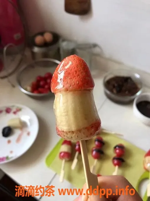 无锡楼凤资源信息,嘴里没味道，吃个糖葫芦吧