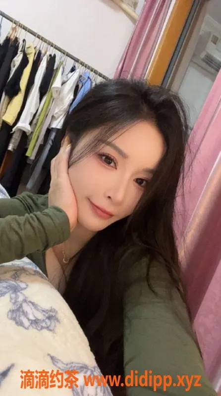 惠州楼凤-惠城艾里里，21岁D+胸围，600元/小时