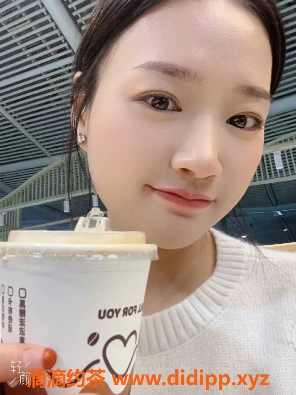 北京楼凤-丰台燕儿，清纯美女，600元半套推荐