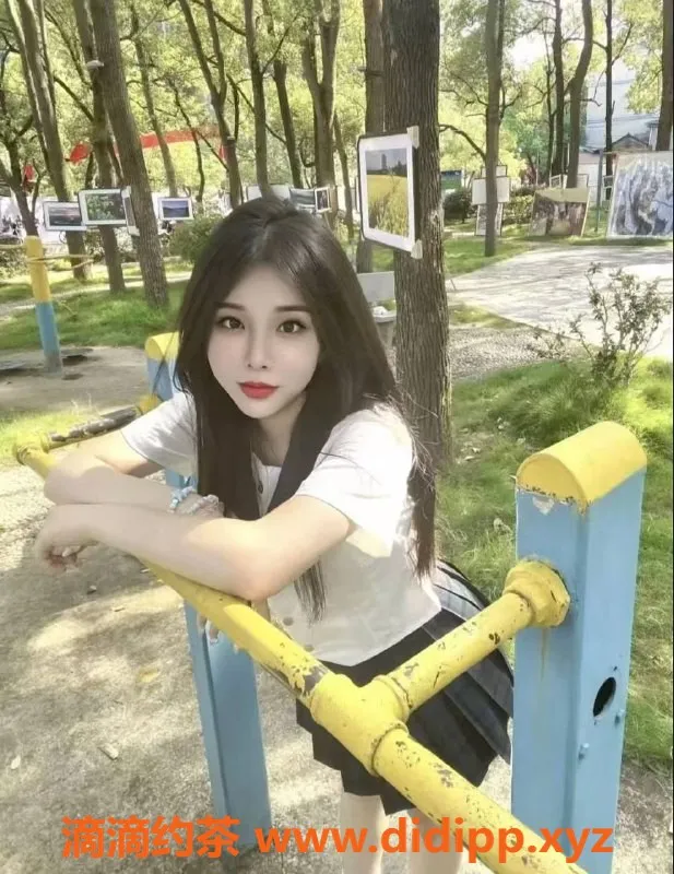 中山楼凤-小榄18岁美女，快餐300元，洗吹400元