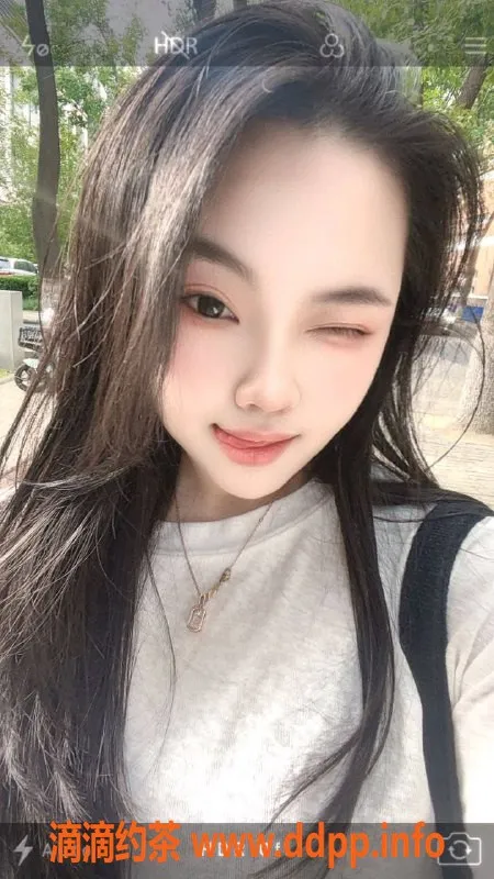 北京楼凤-朝阳双井苏苏，24岁C+罩杯，茶费1K