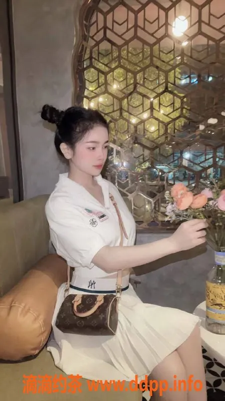 杭州spa会所-杭州妧贤，身高163，价1200，水中萧等服务