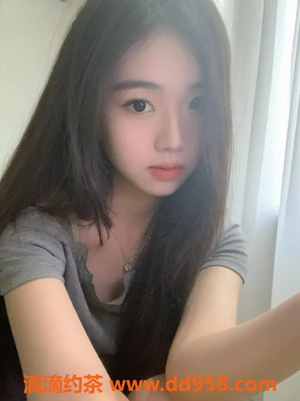 无锡楼凤-滨湖区小可，蜜桃臀高颜值舌吻服务