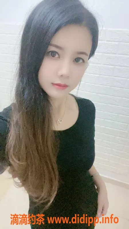 中山楼凤-中山火炬区双00后美女，洗吹做只需400元