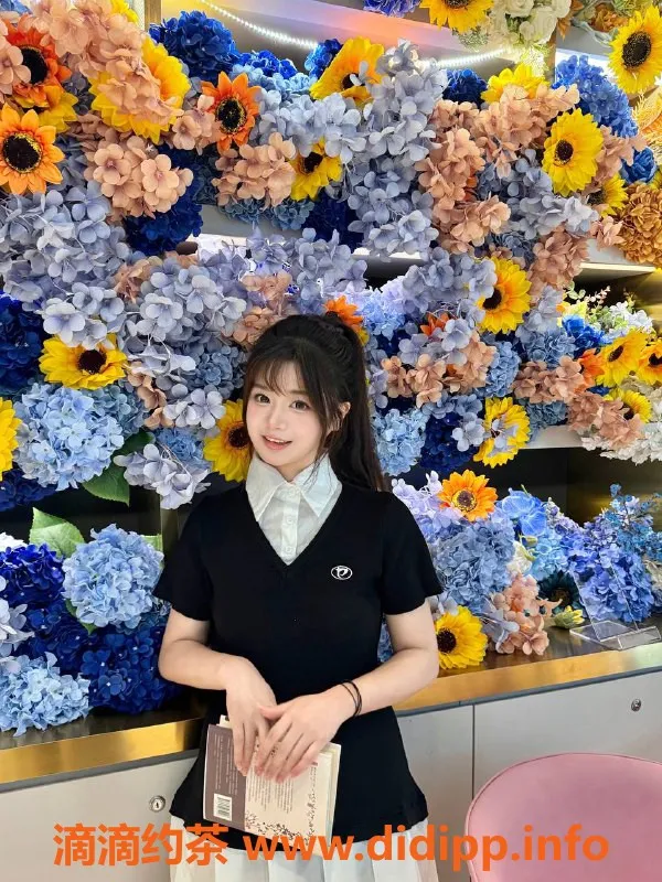 上海楼凤-静安#啾啾，162cm C罩杯，45kg精致体验