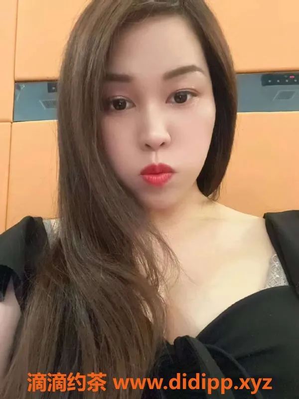 中山楼凤-坦洲2位小姐姐，300元快餐，400元洗吹做服务