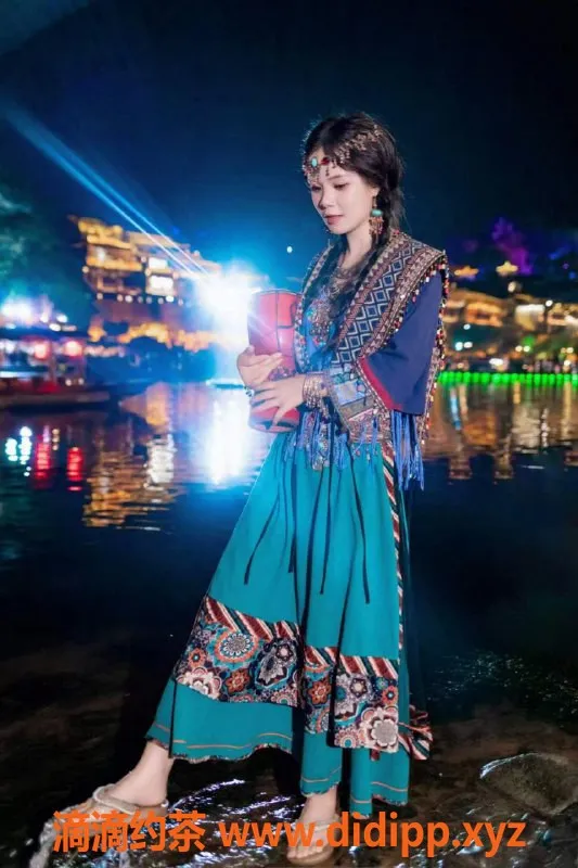 中山楼凤-江门江海三位美女，快餐300，洗吹400