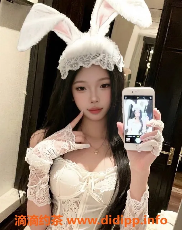 温州楼凤-温州纪梵西，168cm C罩杯嫩妹，51g身材诱惑