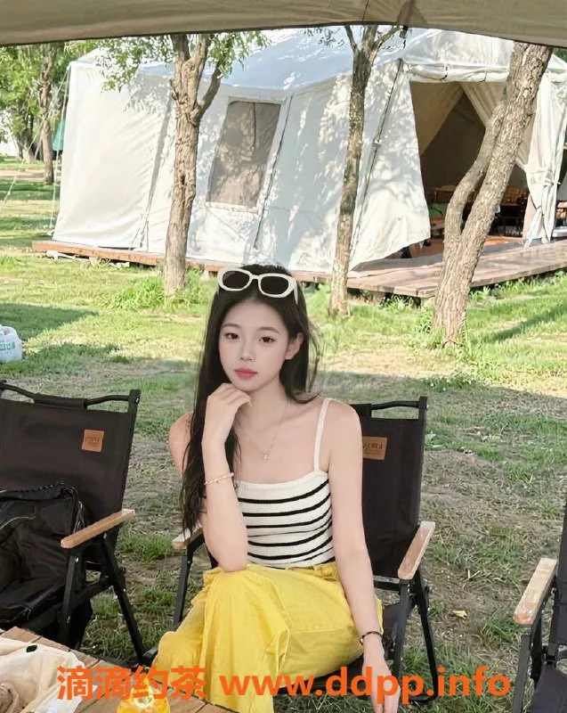 温州楼凤-温州纪梵西，168cm C罩杯嫩妹，51g身材诱惑