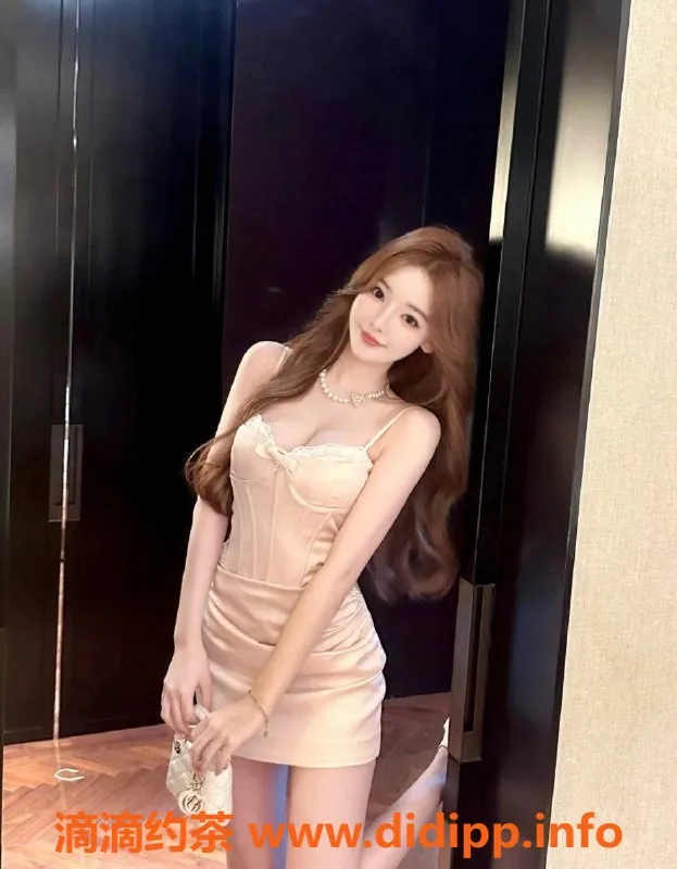 南通楼凤资源信息,南通初夏，21岁舞蹈老师，D杯热情服务