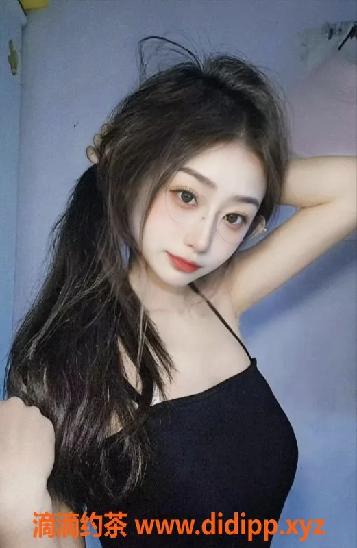 常州楼凤-武进嫩妹咪咪，163身高D罩杯，超值陪浴体验