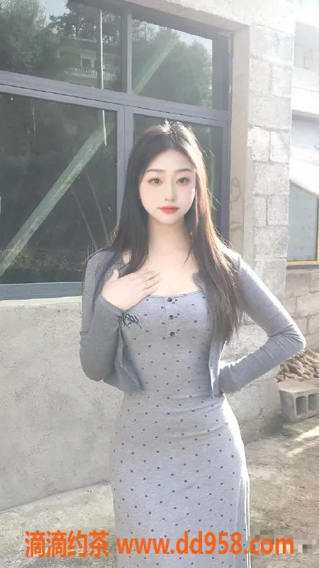 常州楼凤-武进嫩妹咪咪，163身高D罩杯，超值陪浴体验