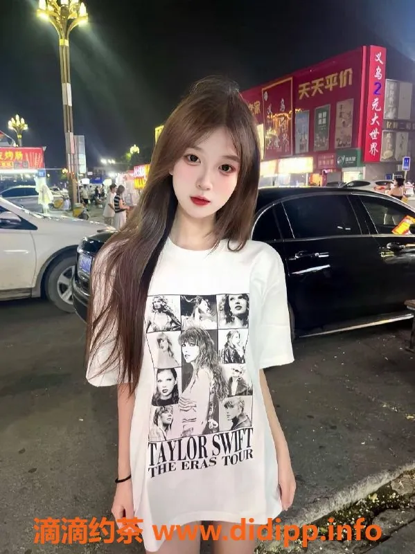 南通楼凤-南通思敏 168cm 102斤 36B 休学生助浴服务