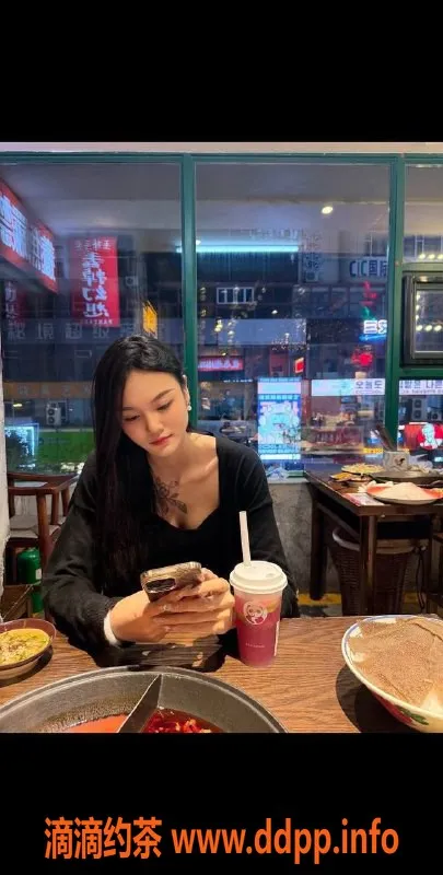 成都楼凤-武侯区妲己，颜值9.0，服务7.0，超长腿女神