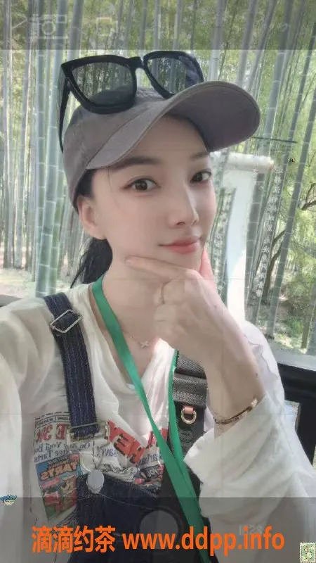 北京楼凤-朝阳双井柒月，肤白貌美，800元起